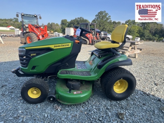 John Deere S130 Riding Mower