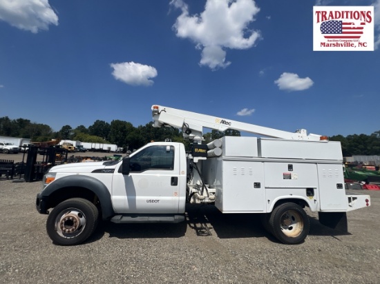 2012 Ford F450 Bucket Truck VIN6205