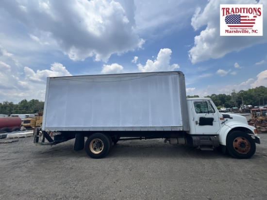 1999 International 4000 Box Truck VIN6950