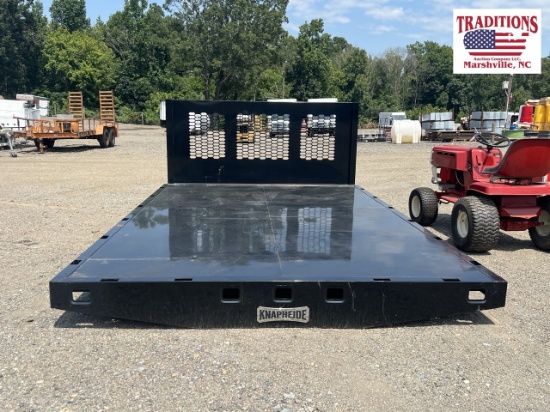 Knapheide 8' x 12' Flatbed with Headboard