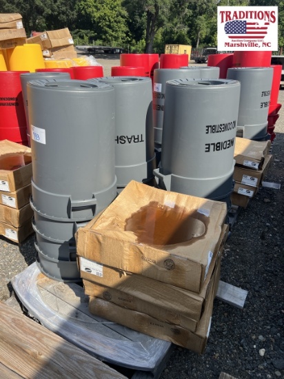 12-32 Gallon Grey Trash Cans with Grey Lids