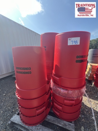 15-32 Gallon Red Trash Cans