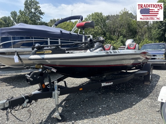 2017 Triton TRX179 Boat Hull D717
