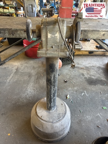 Grinder on Stand