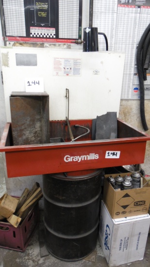 Parts washer w/ solvent tank