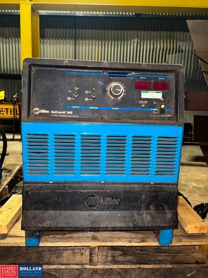 Miller Deltaweld 652 Welder, S/N: KF823356