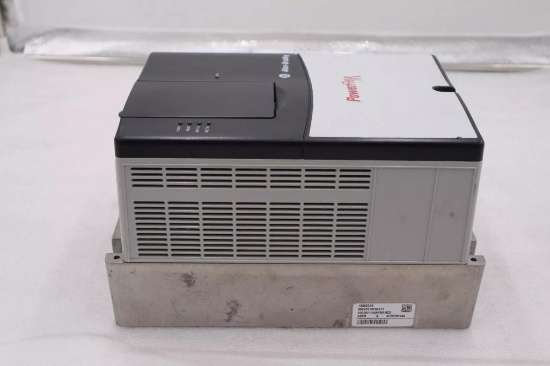 NEW Allen-Bradley PowerFlex 70 20AD011A0AYNANC0 No HIM AC Drive