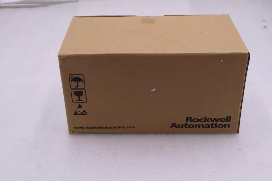 NEW ALLEN BRADLEY 22B-E3P0H204 POWERFLEX 40 2 HP SER A