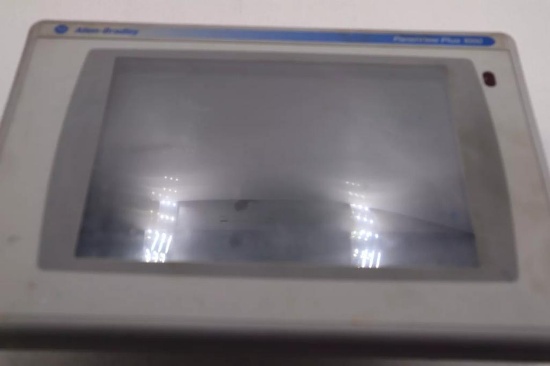 ALLEN BRADLEY 2711P-T10C6B1 SER A PANELVIEW PLUS 1000 COLOR DISPLAY