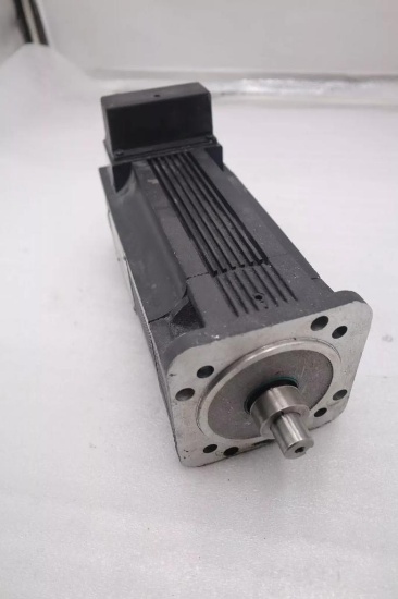 ALLEN BRADLEY 1326AB-B420H-M2L SERVO MOTOR AC PERMANENT MAGNET