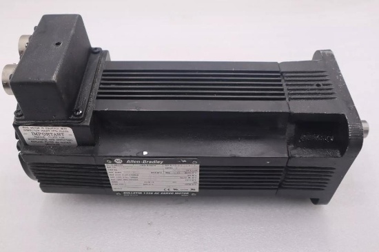 ALLEN BRADLEY 1326AB-B420H-M2L SERVO MOTOR AC PERMANENT MAGNET