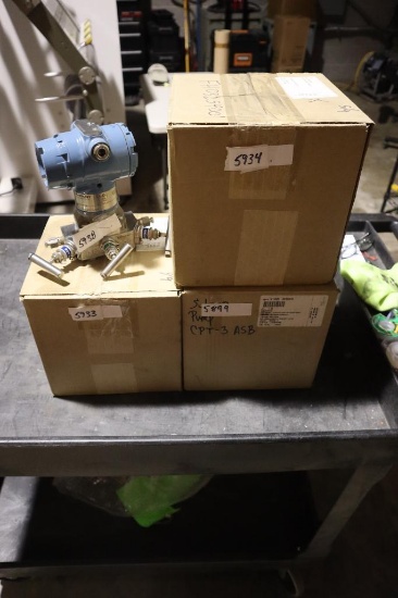 LOT OF ROSEMONT TRANSMITTERS AND SULZER PUMP PARTS