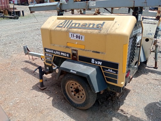 NIGHT LIGHT PRO II ALLMAND ILUMINATION TOWER 8kW CAP, LIGHT SYSTEM 1250 WATT, 60hZ, DIESEL, hr 1310,