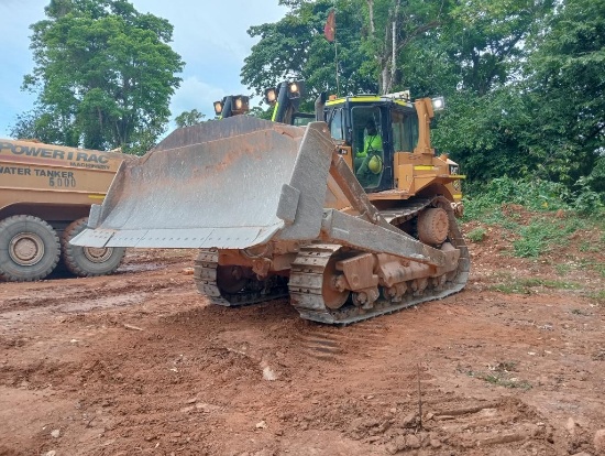 2008 CAT TRACTOR MODEL D8T-XL, SN J8B01214, INCLUDE 39" SINGLE SHANK RIPPER, HR 25865, AC, WORKING