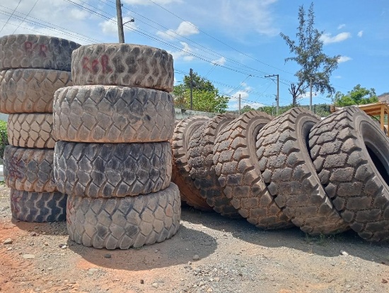 HEAVY EQUIPMENT WHEELS (USED) - 24.00R35 4 PCS, 29.5R25 3 PCS, 23.5R25 2 PCS, 23.5R25 L5 2 PCS