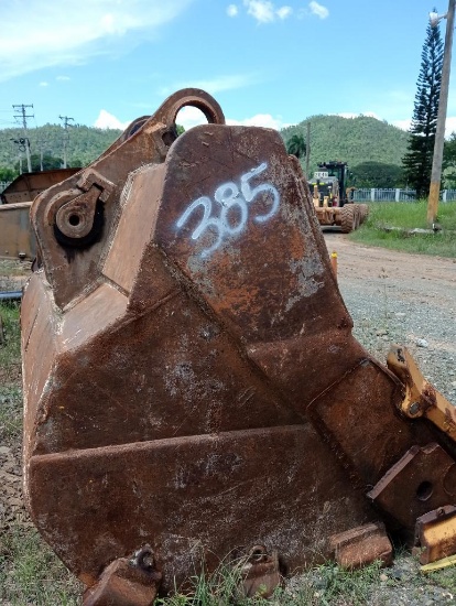HEAVY DUTY EXCAVATOR BUCKET 385CL 5.5 CUBIC METERS