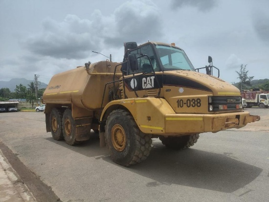 CATERPILLAR MODEL 725 WATER TRUCK, 3408 ENGINE, 18.0-LITER, TURBOCHARGED V8 DIESEL ENGINE