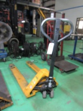 Uline H-1043 5500-Lb. Pallet Jack