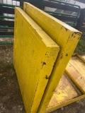 Metal barrier