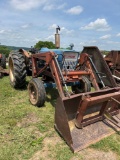 5000 Ford tractor with loader and fork