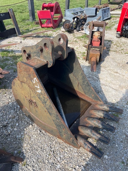 backhoe bucket 24 inch
