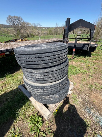 Firestone tires 275/70r22.5 set of 4