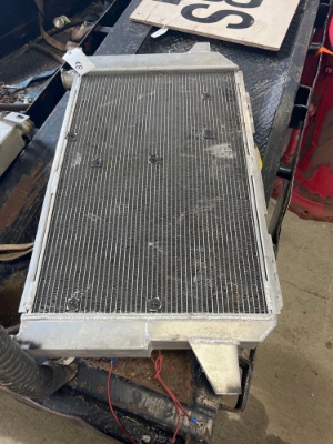 aluminum radiator with 2 fans