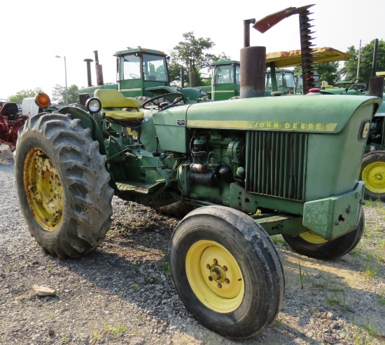 1520 JD TRACTOR