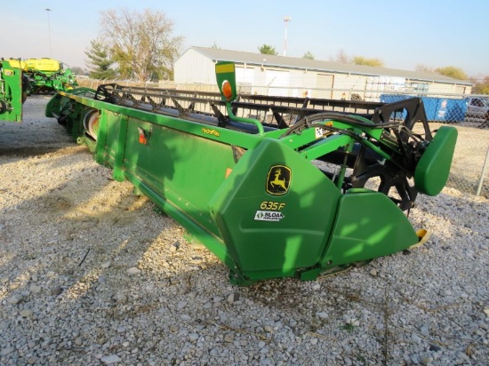 2009 JD 635F GRAIN HEAD