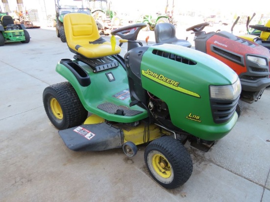 2005 JD L118 LAWN MOWER