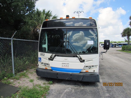 2006 New Flyer Articulated Transit Bus