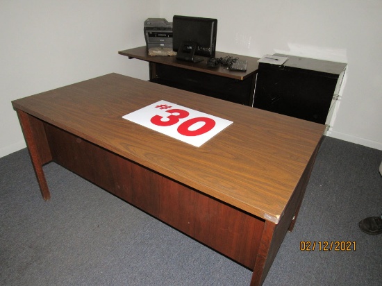 Single Pedestal Desk