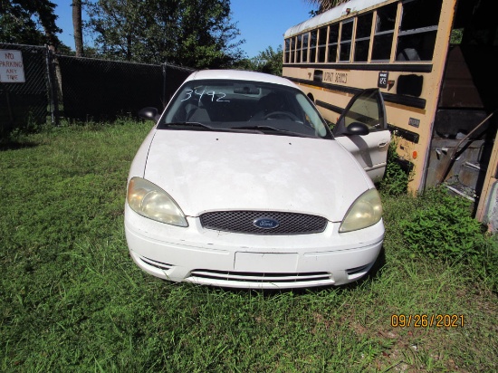 2005 Ford Taurus