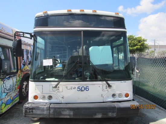 2004 40-Foot Passenger Shuttle Bus