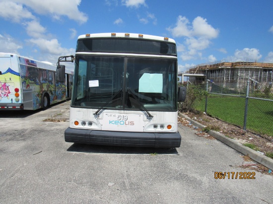 2004 40-Foot Passenger Shuttle Bus