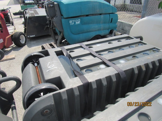 GATOR SPILL CONTAINTMENT CADDY