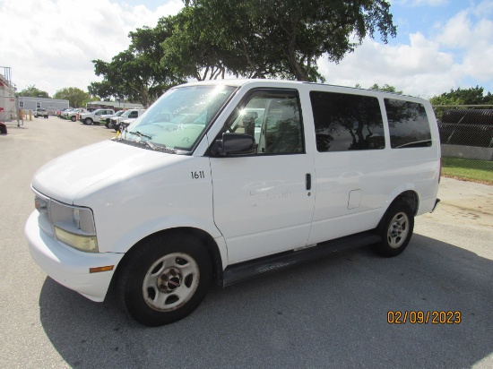 2004 GMC Safari Passenger Van