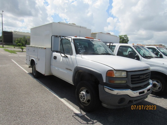 2005 GMC 3500 Series Cab & Chassis