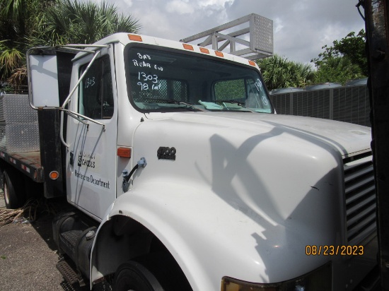 1998 International 4700 Cab & Chassis