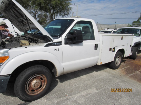 2015 Ford F-250 Super-Duty Cab & Chassis