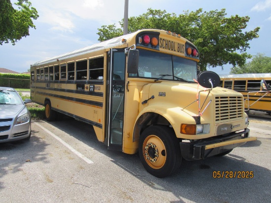 2002 International Blue Bird School Bus