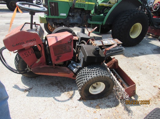 2000 Toro Sand Pro with Grader