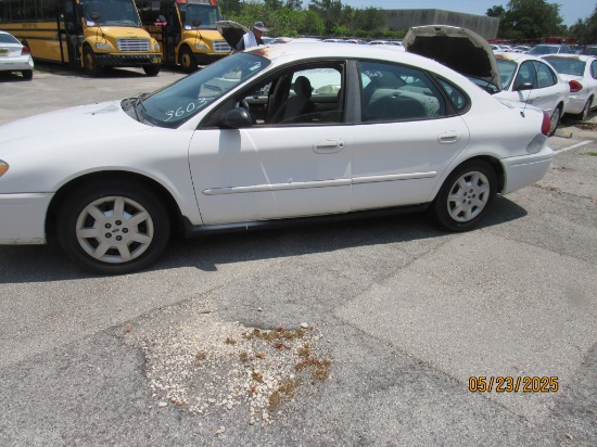 2006 Ford Taurus SE