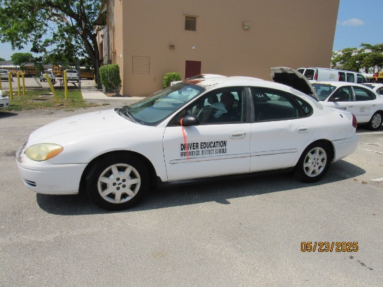 2007 Ford Taurus SE