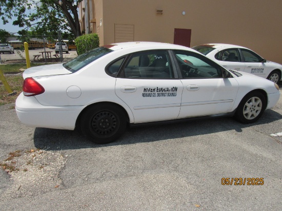 2007 Ford Taurus SE