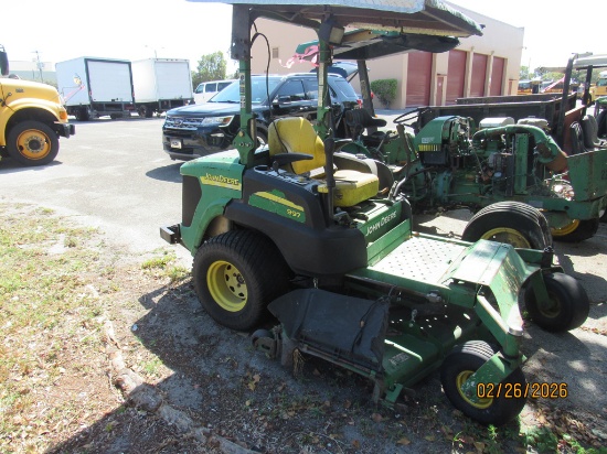 2013 John Deere Zero-Turn Commercial Mower