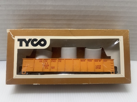 Tyco Union Pacific train car HO Scale