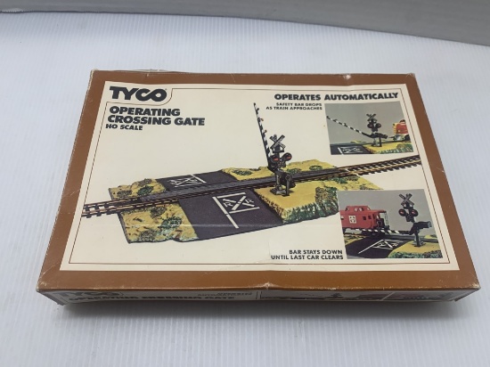 Tyco Operating Crossing Gate HO Scale