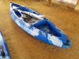 NEW SINGLE SEATER KAYAK WITH OARS