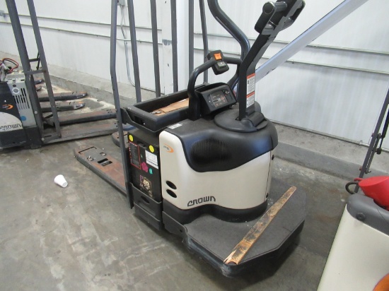 Crown Electric Pallet Mover